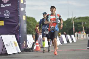 BIB: 10011, 0030
                            <button type="button" onclick="openModal(4942375)" class="btn btn-primary btn-sm float-right btn-popup" data-toggle="modal" data-target=".modal-high-quality">
                        <i class="fas fa-shopping-cart"></i> Add to Cart
                    </button>
                                            <button type="button" onclick="isThisMe(4942375, true)" class="btn btn-success btn-sm float-right btn-popup btn-isme hidden" data-toggle="tooltip" data-placement="bottom" title="นี่คือรูปของคุณใช่ไหม คลิกที่นี่เพื่อเอาเข้าอัลบั้ม">
                        <i class="fas fa-plus"></i> Add to album
                    </button>
                    <button type="button" onclick="isThisMe(4942375, false)" class="btn btn-warning btn-sm float-right btn-popup btn-isnotme hidden">
                        <i class="fas fa-ban"></i> Remove from album
                    </button>